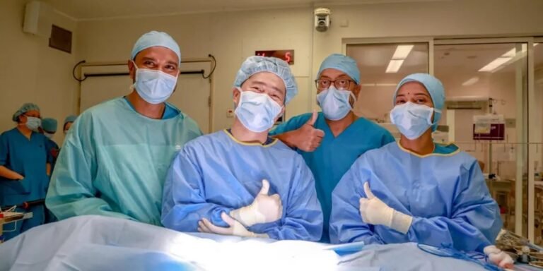 Dr. Roger Anthony Idi and Prof Imran Mushtaq with surgical team at Prince Court Medical Centre during Malaysia’s first Kelly Procedure for bladder exstrophy.